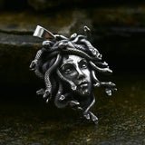 Pendentif Medusa